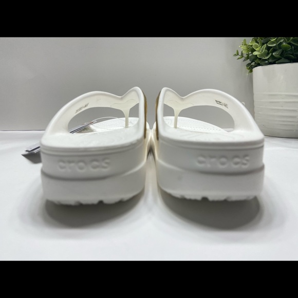NEW Crocs Sloane Shine Wedge Flip Flop Sandals - Picture 4 of 9